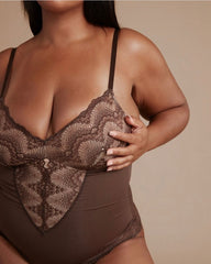 CURVESE LACE BODYSUIT