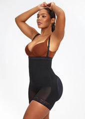 CURVESE BOOTYBOOSTING HIGH-WAIST SIDE ZIP SHORTS