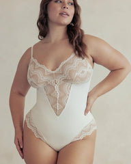 CURVESE LACE BODYSUIT